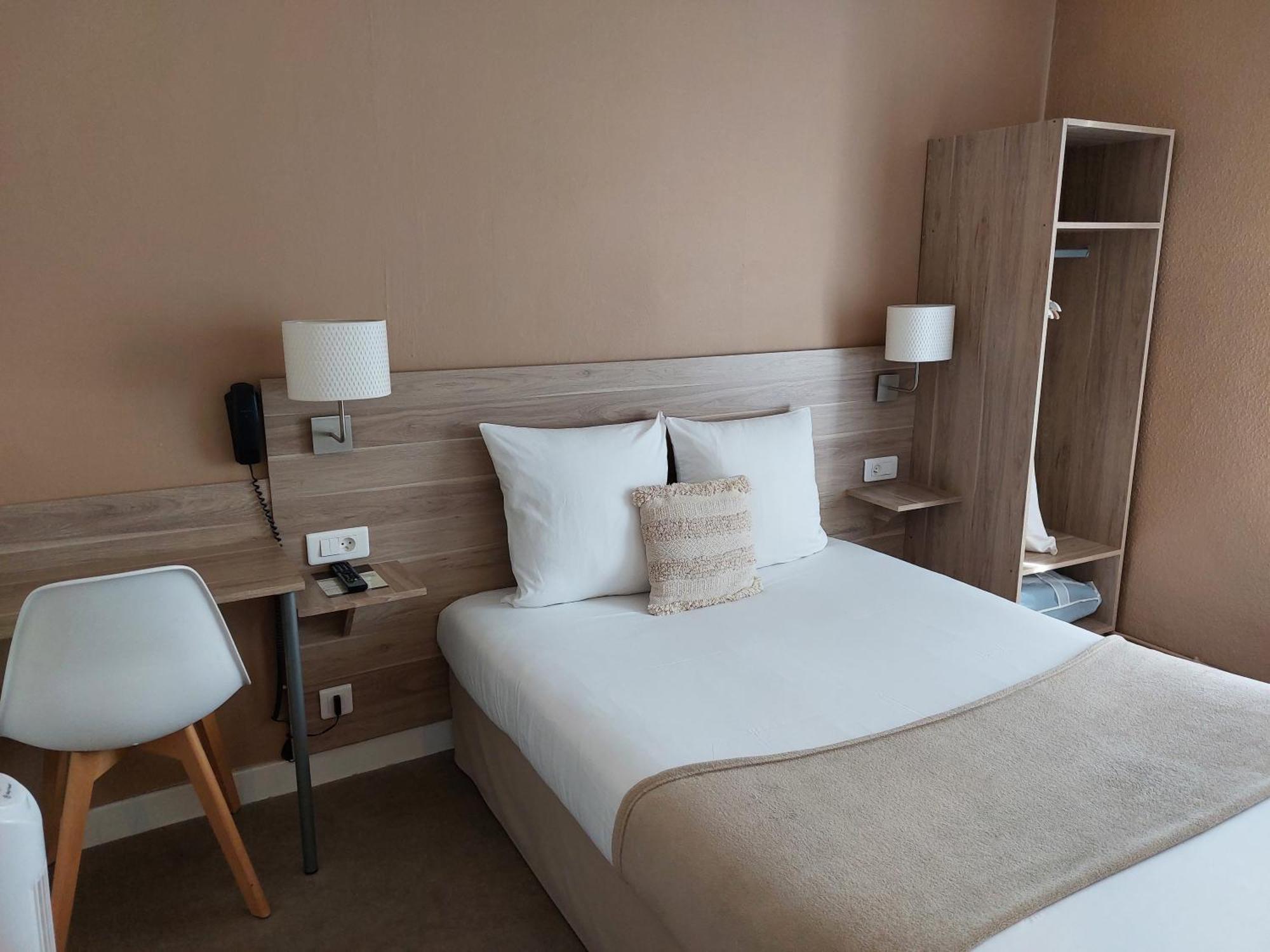 Cit'Hotel L'Europe - Cholet Gare Екстер'єр фото