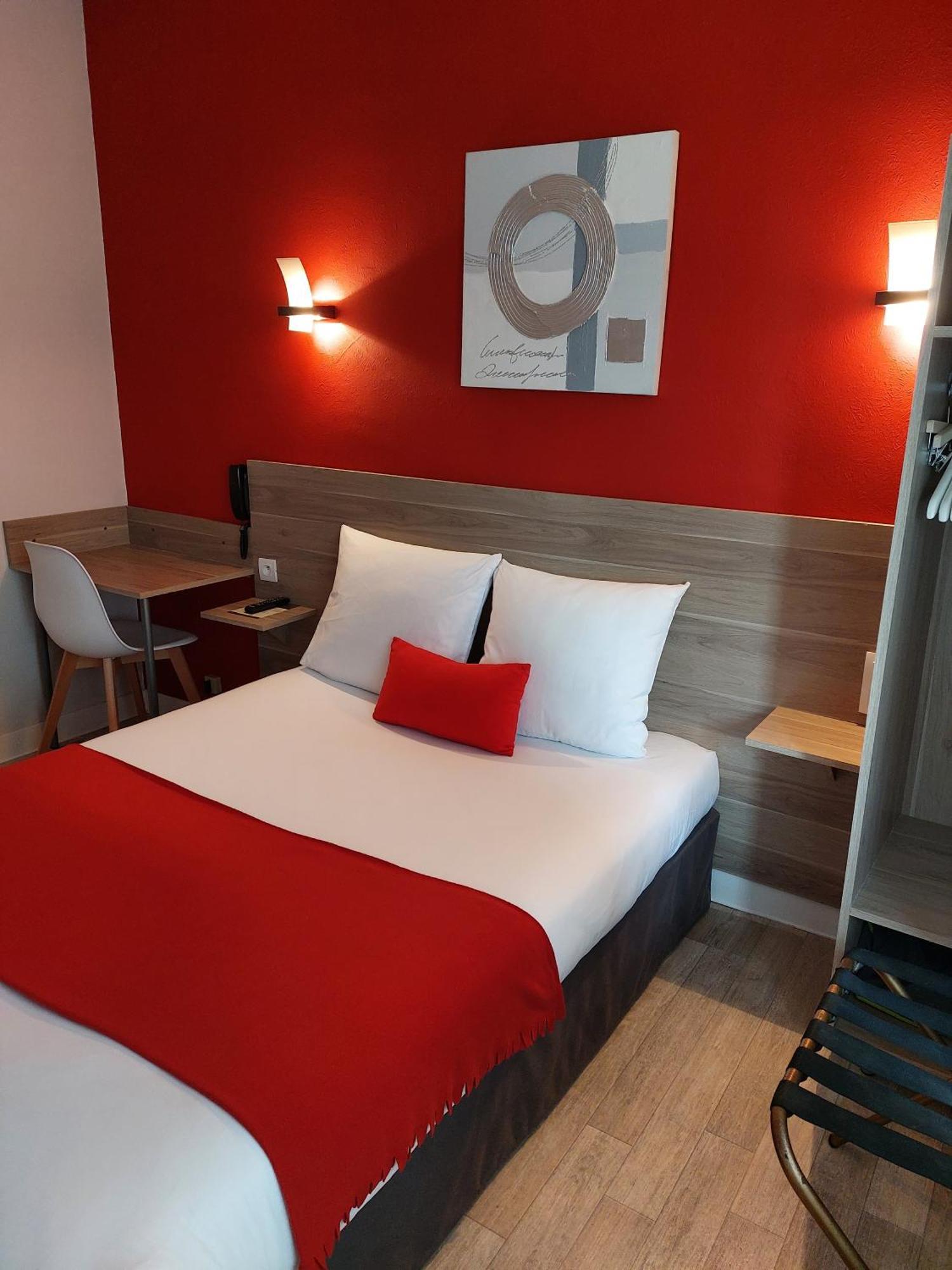 Cit'Hotel L'Europe - Cholet Gare Екстер'єр фото