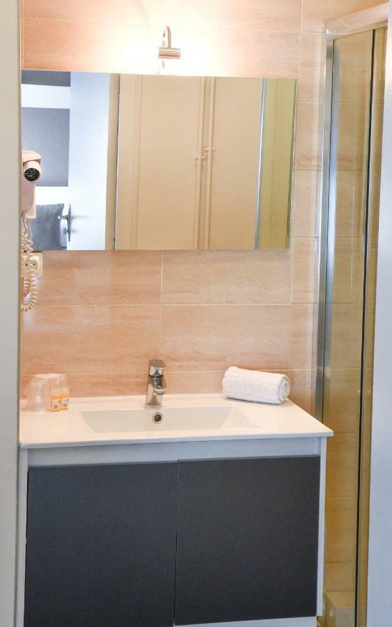 Cit'Hotel L'Europe - Cholet Gare Екстер'єр фото